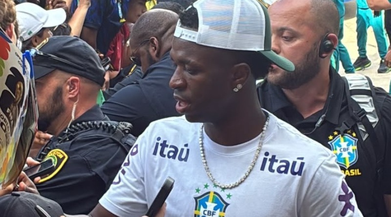 BRASIL HACE SU LLEGADA A HOUSTON CON SAMBA Y FIESTA