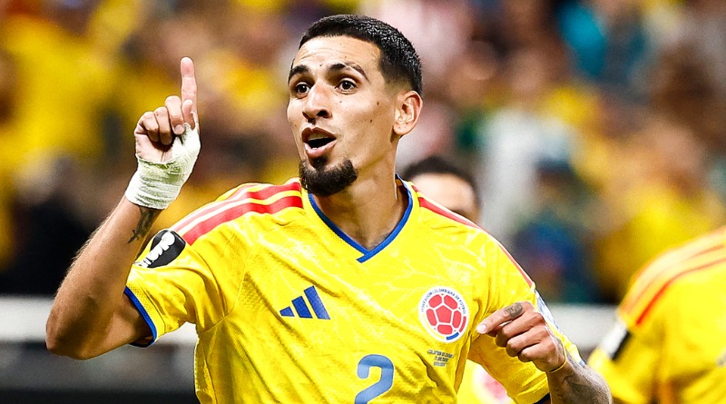 COLOMBIA SE IMPONE Y AVANZA EN EL MUNDIAL