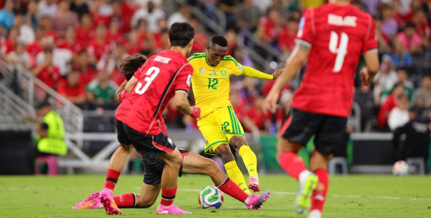 COREA DEL SUR CAE ANTE SUDÁFRICA EN MONTERREY; CANADÁ ESPERA EN CUARTOS DE FINAL