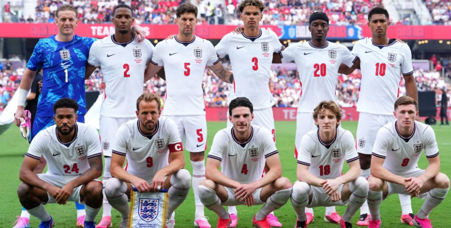 FIN AL SUSTO: INGLATERRA RECUPERA SUS PERTENENCIAS