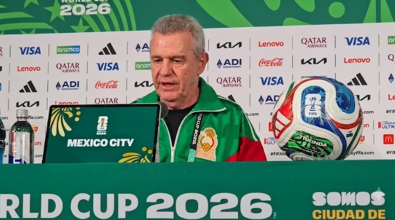 JAVIER AGUIRRE: “SOLO JUGAMOS FUTBOL”
