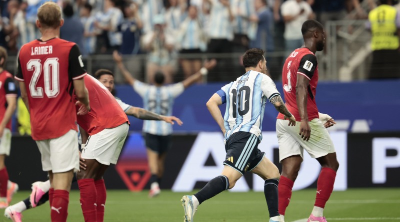 SUMA MESSI SU TERCER PENAL FALLADO EN MUNDIALES