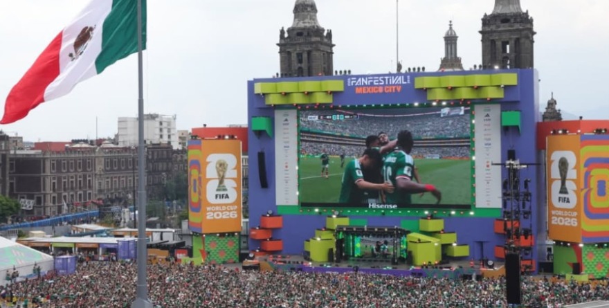 ZÓCALO  A MÁXIMA CAPACIDAD