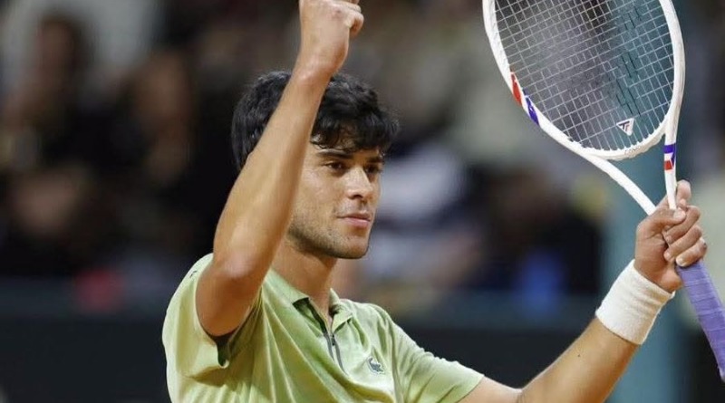 A OCTAVOS AVANZA PACHECO TRAS REMONTAR EN EL ABIERTO DE LOS CABOS