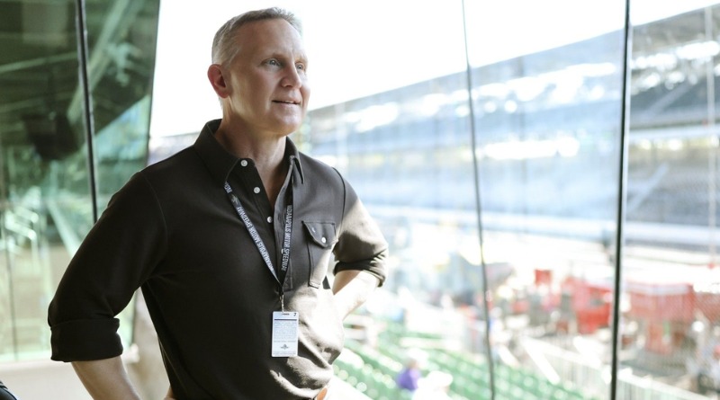 CEO DE FOX SPORTS JUSTIFICA Y DEFIENDE PAUSA DE HIDRATACIÓN