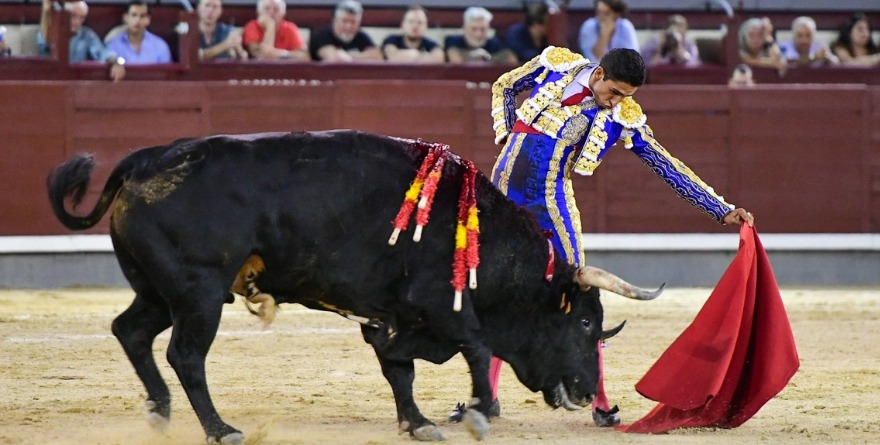 CONFIRMAN A GUTIÉRREZ EN VENTAS MIENTRAS DA VUELTA AL RUEDO