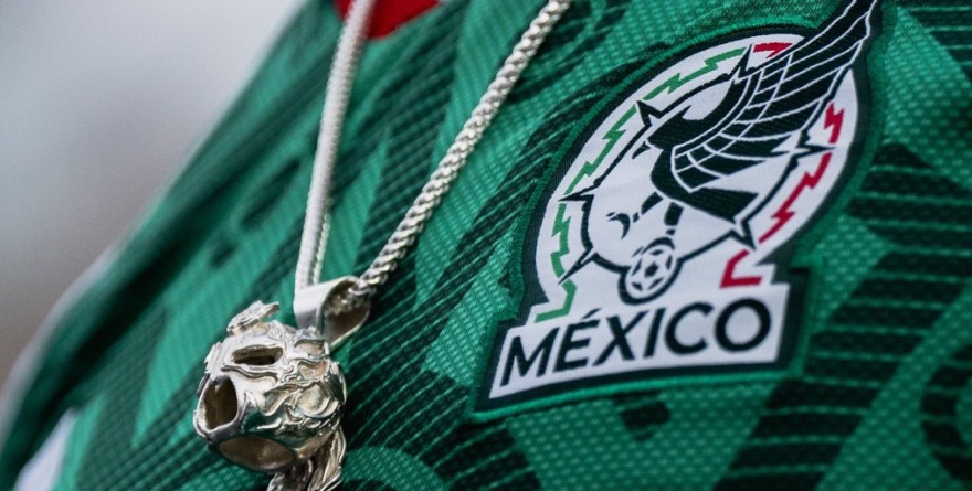 LA PIRATERÍA MULTIPLICA POR TRES LAS VENTAS OFICIALES DE LA SELECCIÓN