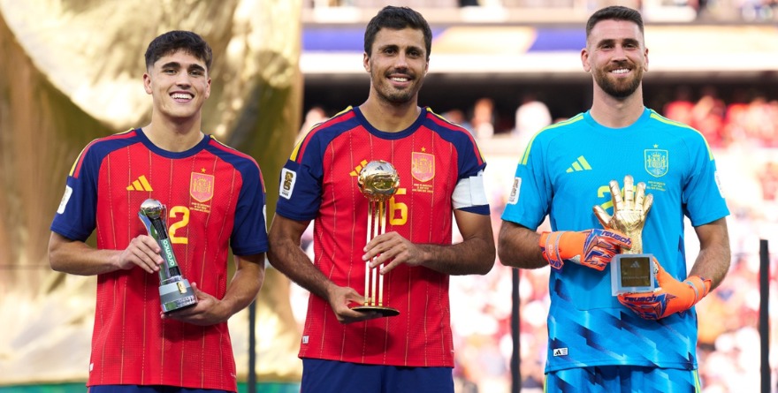PREMIOS MUNDIALES ACAPARADOS COMPLETAMENTE POR ESPAÑOLES