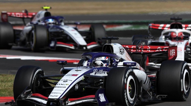 TRAS EXPERIENCIA CON VERSTAPPEN, PÉREZ SE FORJA COMO LÍDER