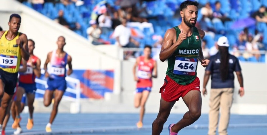 AZTECA ALCANZA EL ORO EN LOS 5,000 METROS