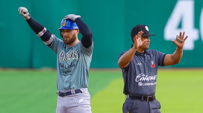 CHARROS SALEN A LA CANCHA A DEFENDER CORONA CONTRA SULTANES EN PLAYOFFS