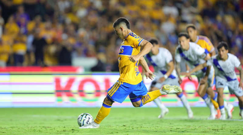 CON PENAL GANA TIGRES  1 -0 A PUEBLA