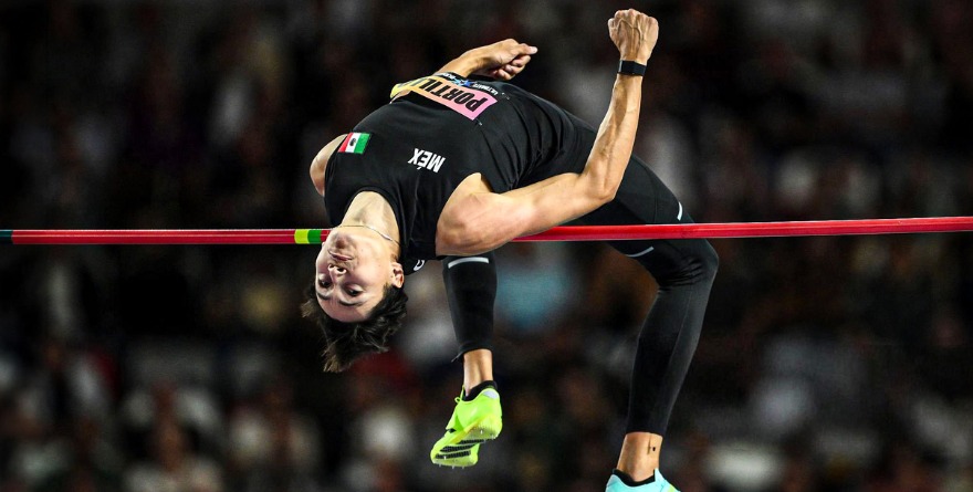 ERICK PORTILLO TRIUNFA Y SUBE AL PODIO EN MUNDIAL DE ATLETISMO