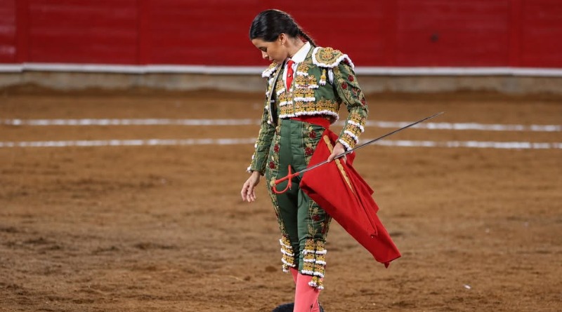 ÉXITO TAURINO PARA MIRIAM CABAS