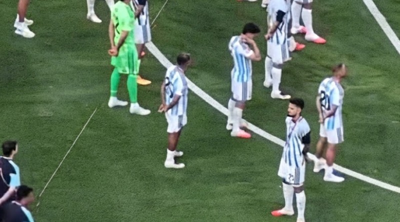 POR MANTENER SUS PRINCIPIOS, ‘EL FLACO’ OBSERVÓ LA PREMIACIÓN DEL MUNDIAL