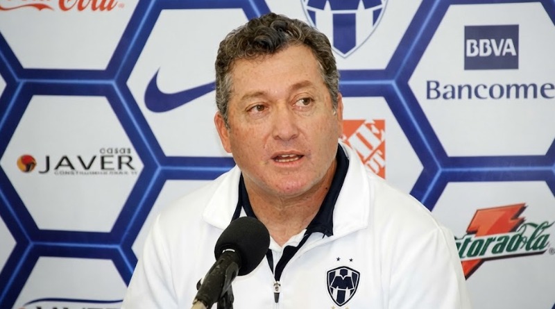 VUCETICH CUENTA CON LA DEFENSA DE URDIALES